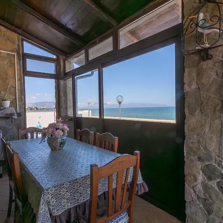 Casa Vacanza Barbera - In Riva Al Mare *