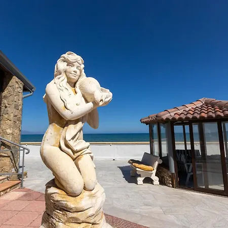 Casa Vacanza Barbera - In Riva Al Mare Trappeto (Sicily)