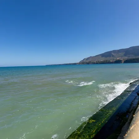 Casa Vacanza Barbera - In Riva Al Mare