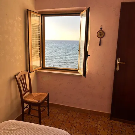 Casa Vacanza Barbera - In Riva Al Mare * Trappeto (Sicily)
