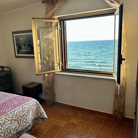 Casa Vacanza Barbera - In Riva Al Mare Villa